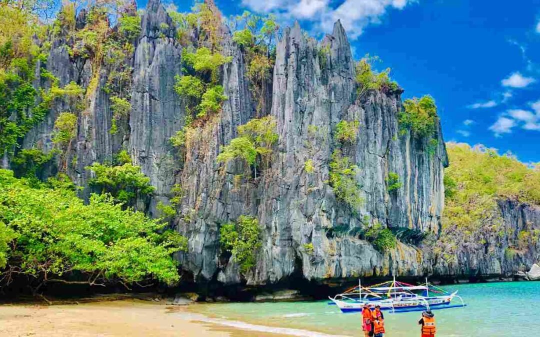 What is the best time to visit Palawan
